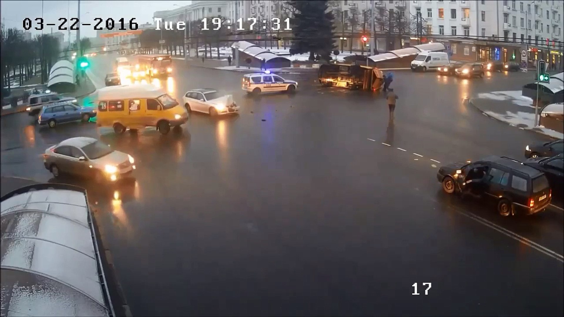 ⁣Помощь пострадавшим в ДТП от очевидцев