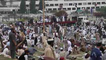 Islamistas protestan frente al Parlamento paquistaní