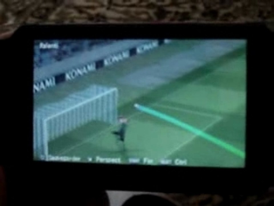 but de eto'o sur pes5 sur psp:lobe