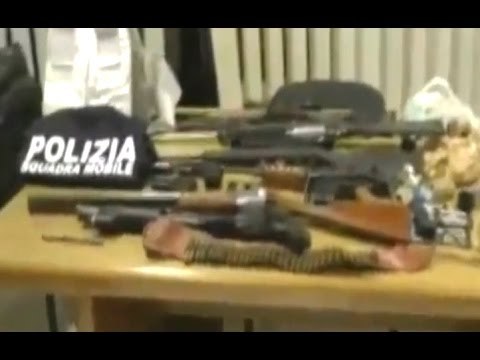 Vittoria (RG) - Stidda , sequestro di armi al clan Dominante-Carbonaro (29.03.16)