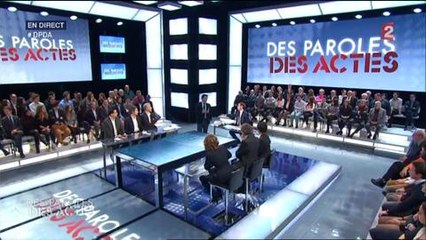 Des paroles et des actes, France 2 : un étudiant fait irruption sur le plateau pour dénoncer l'état d'urgence
