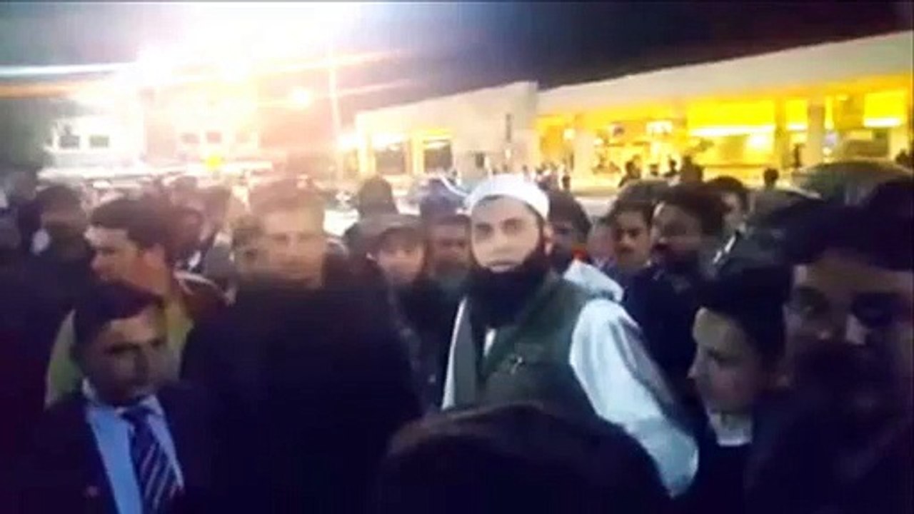Reason behind Attack on Junaid Jamshed in Islamabad