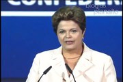 Dilma discursa durante sorteio da Copa das Confederações