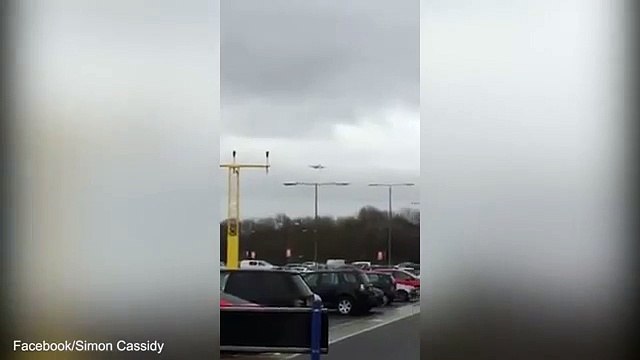 Shocking moment plane wobbles on way down