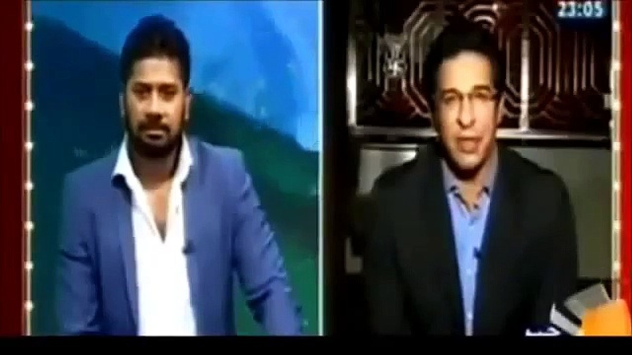 Wasim Akram Camera Crew attacked in Mumbai on Aajtak Channel