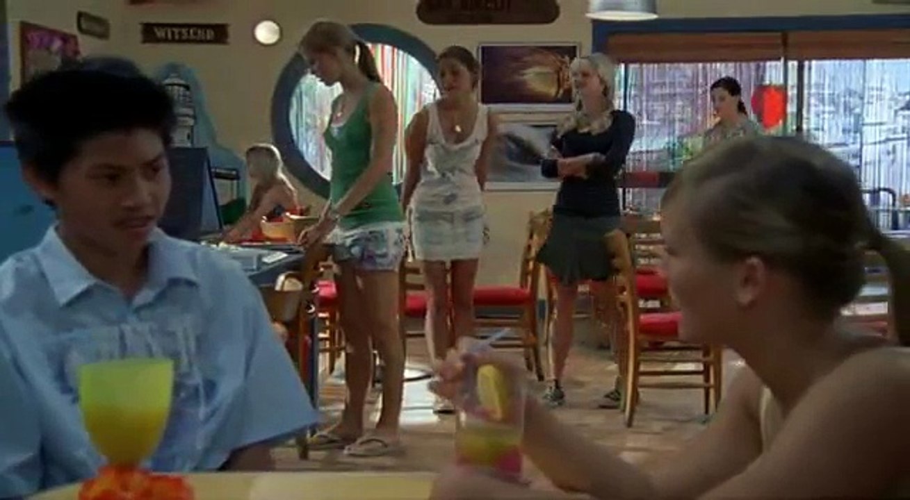 H2O - Plötzlich Meerjungfrau Staffel 2 Folge 14 - Der neue Chef, Teil 1