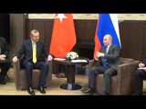 Erdoğan, Putin'le bir araya geldi