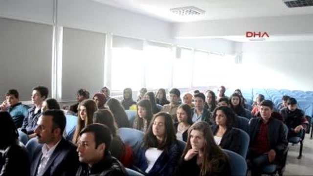 Duyarlı Öğrenciler Görmeyen Gözlere Işık Tuttu