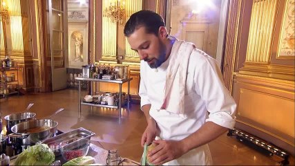 Xavier se lance dans la réalisation de pommes soufflées