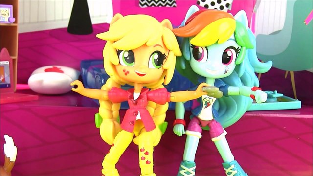 Распаковка Игрушек Май Литл Пони Пижмная Вечеринка и Комната Эпплджек