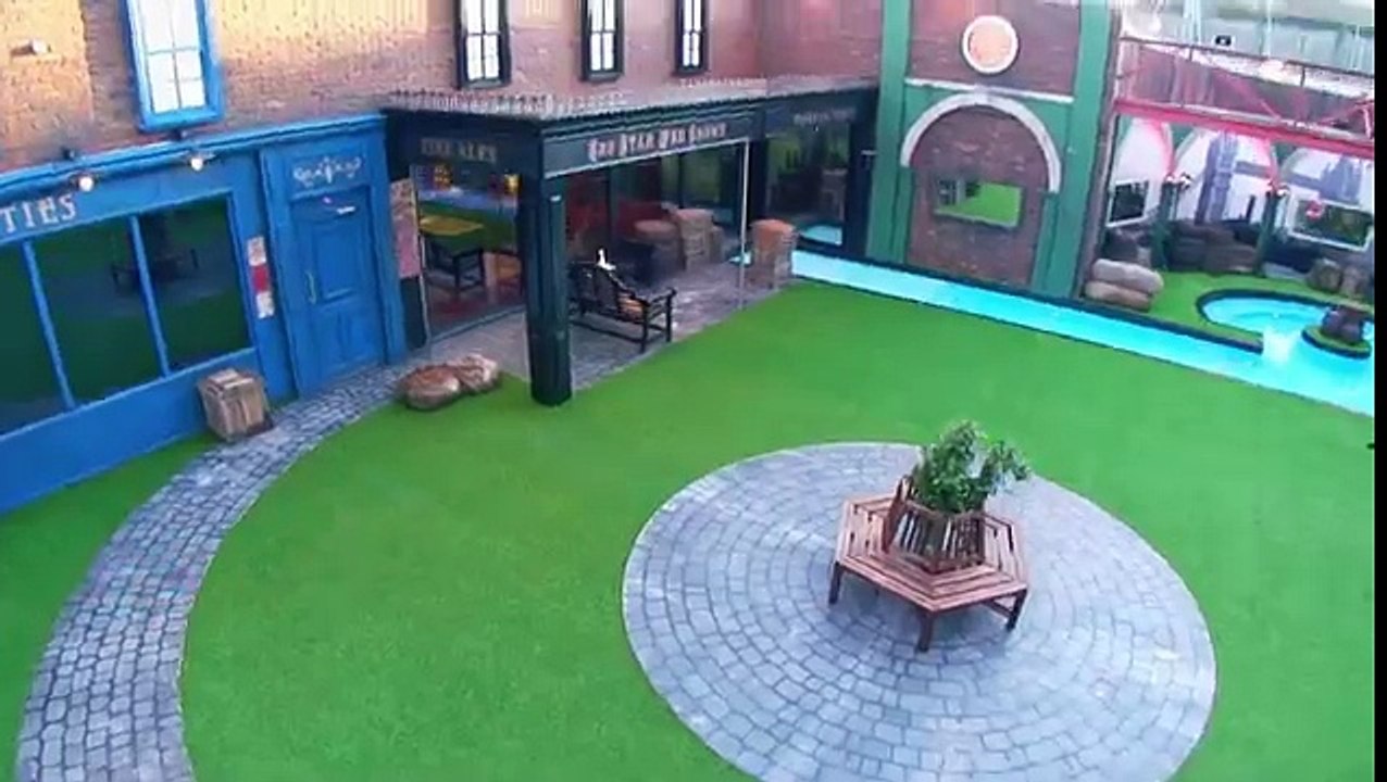 Celebrity Big Brother UK 2016 - Live Eviction 81