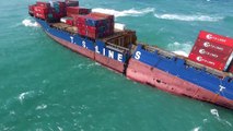 Un navire Cargo Conteneur échoué à Taiwan déverse tout dans l'océan !