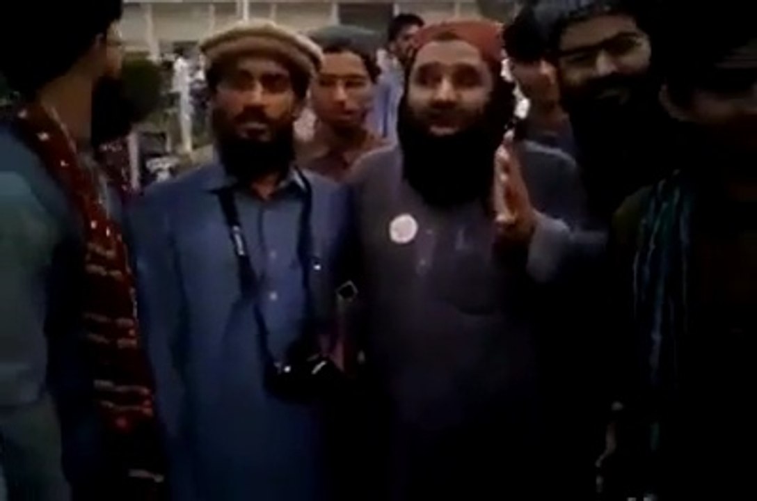 Mumtaz Qadri Supporters Using Shameful Language
