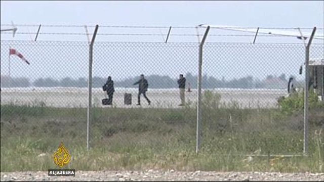 EgyptAir hijack: Passenger jet lands at Cyprus' Larnaca