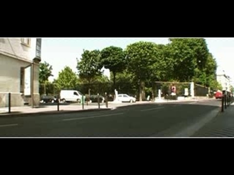 Parodie du clip de la chanson GARE AUX CONS koxie