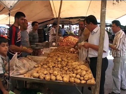 Kilosu 5 liraya çıkan patates 2,5 liraya geriledi