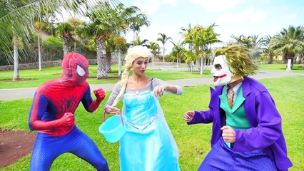 Spiderman - Frozen Elsa Surprise egg Hunt - Spiderman treasure hunt - Fun Superhero in Real Life