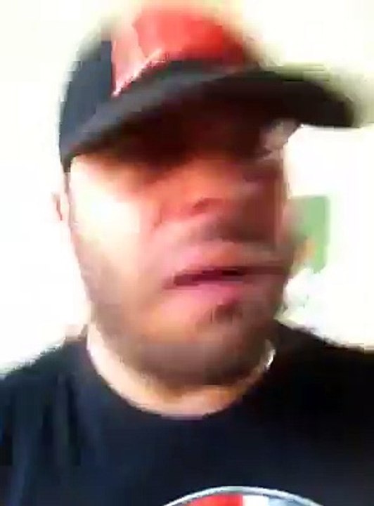 مغني الراب سيكيميمي يكلاشي المرا متاع المانيا و أعوان الامن اللي اعتدت على الزوالي التونسي