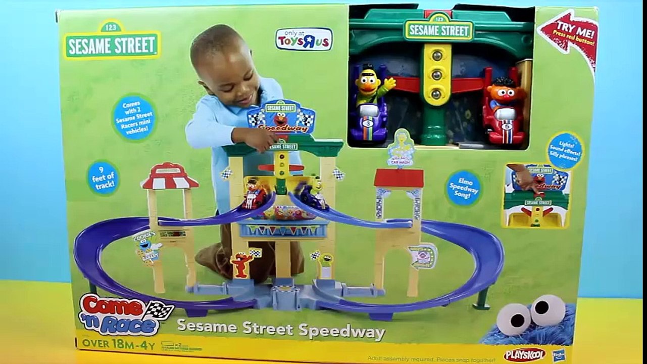 Sesame Street Come 'n Race Speedway Burt & Ernie Racers Cookie Monster Elmo Cars Lightning McQueen
