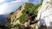 Deux minutes de wingsuit au-dessus du lac de Garde