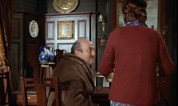 Elle boit pas elle fume pas elle drague pas mais elle cause !