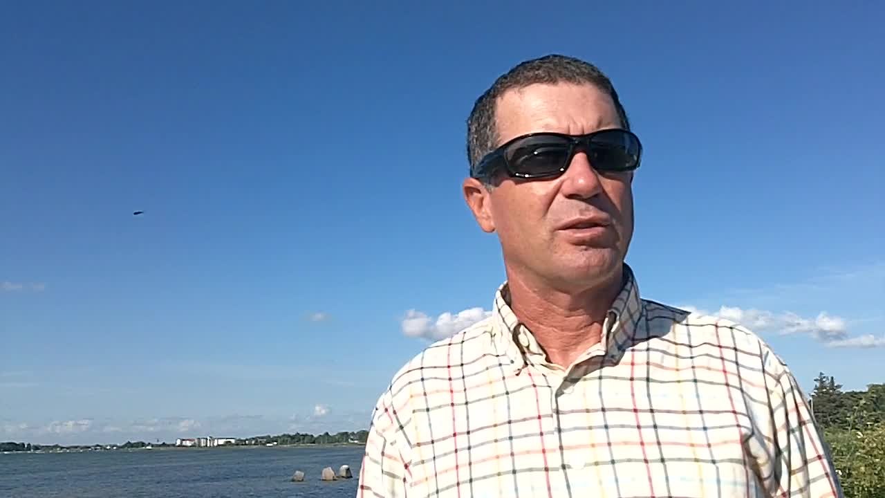 Spotting Wind on the Course