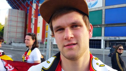 Portugal - Belgique: un supporter belge venu de Courtrai à l'interview avant le match