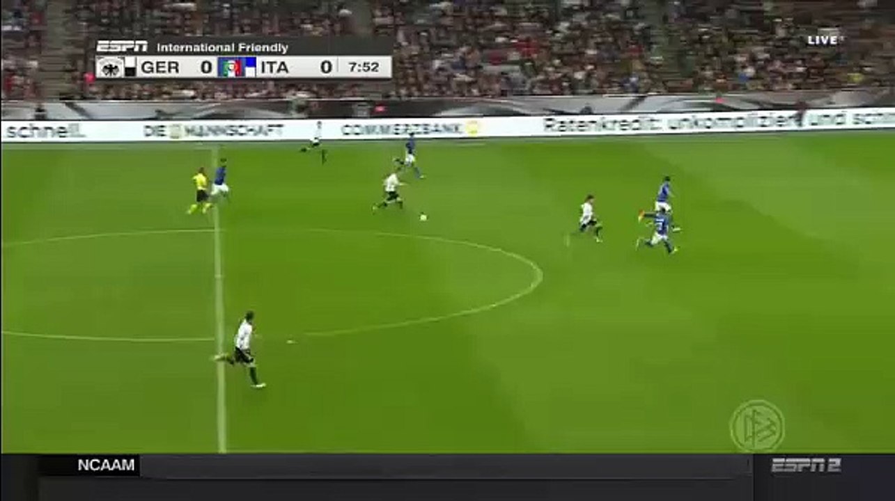 Mesut Ozil Amazing Chance - Germany 0-0 Italy - 28.03.2016 HD