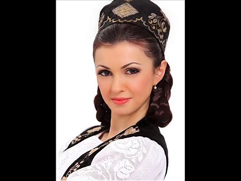 Andreea Voica - Mi-e drag de tine şi ştii prea bine [Low, 360p]