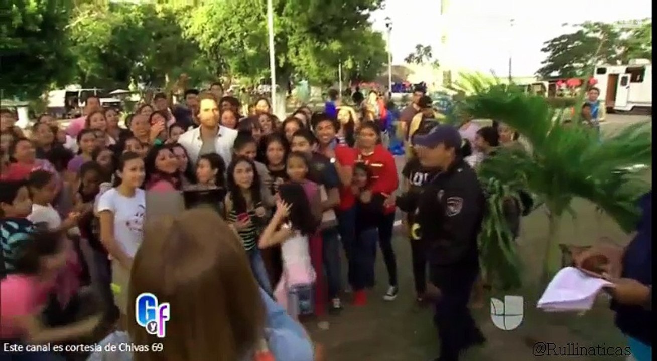 Sebastián Rulli es uno de los galanes mas cotizados de la television chica #GrabacionesTr3sVecesAna