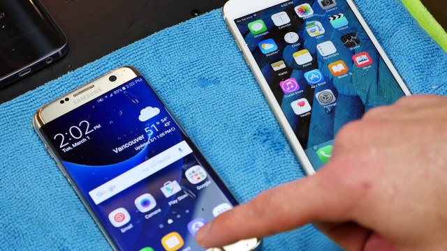 Samsung Galaxy S7 vs iPhone 6S Water Test! Actually Waterproof-