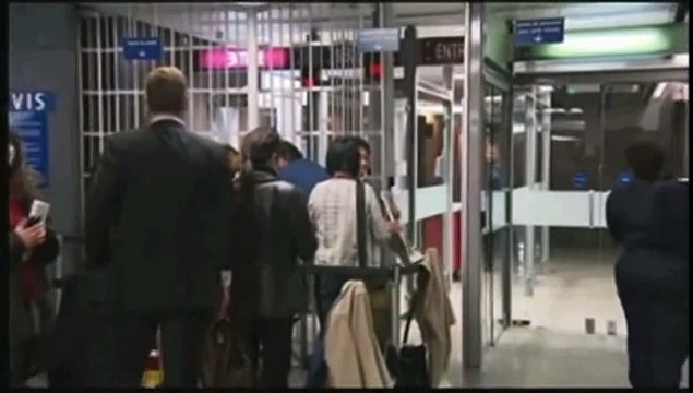 Luka Magnotta- 'Canadian cannibal' collapses in court while video evidence is shown - Mail Online