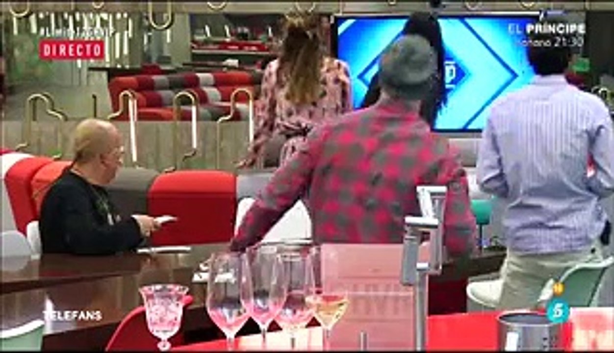 En la casa descubren que los comensales serán Edurne, Lara y Carlos Sobera