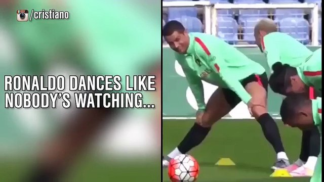 Ronaldo dances like nobody's watching