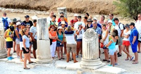 Türkiye'ye Gelen Turist Sayısındaki Düşüş Şubatta Yüzde 10'u Aştı
