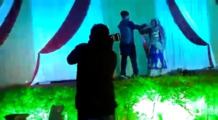 Couple dance dahleez pe mere dil ki