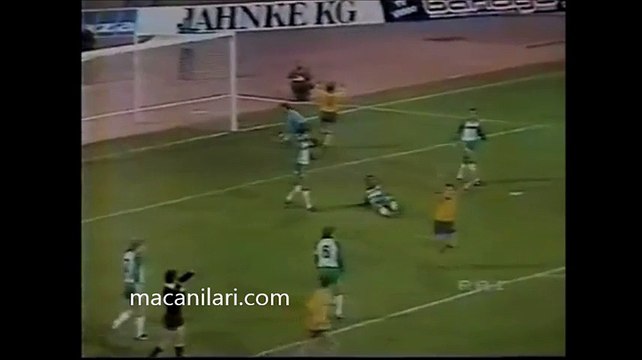 02.11.1983 - 1983-1984 UEFA Cup 2nd Round 2nd Leg SV Werder Bremen 1-1 1. FC Lokomotive Leipzig