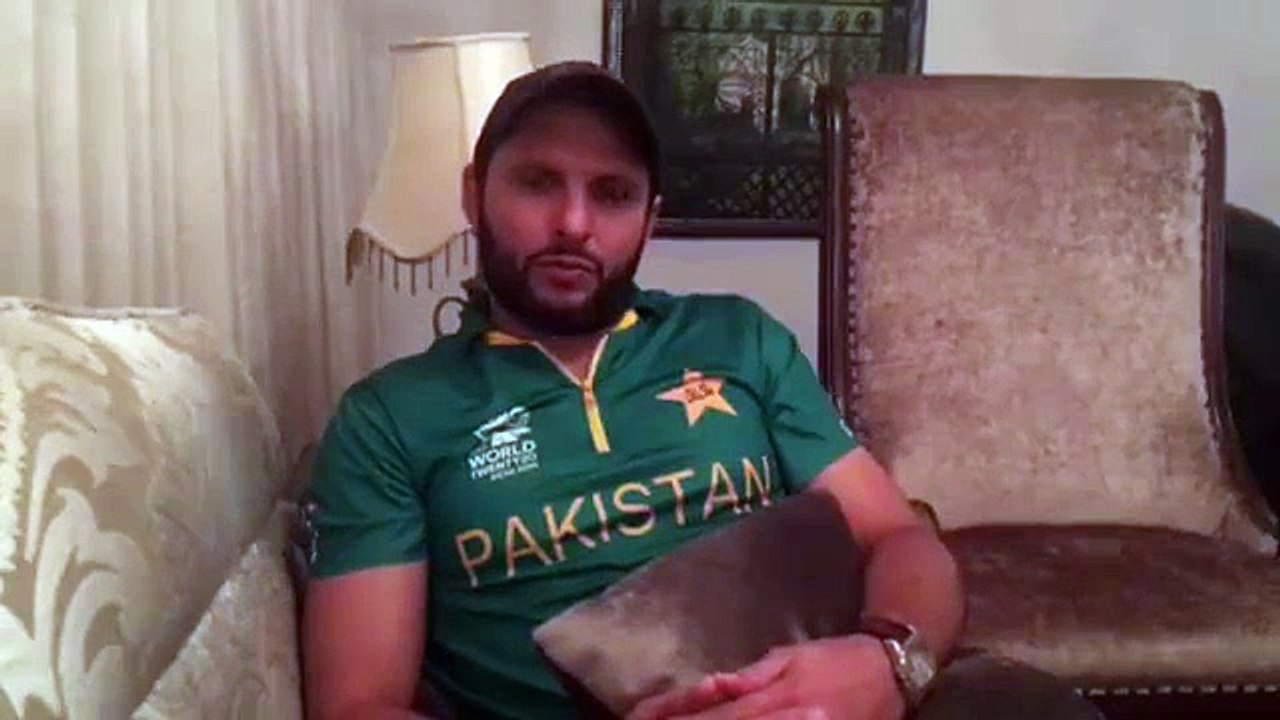 Shahid Afridi Apologizing to Pakistanis on His Defeat....