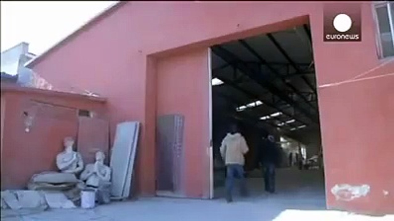 The sculptures that change appearance