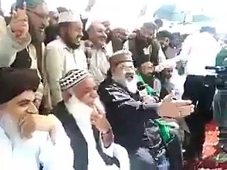 Sitting Protesters are fully prepared  for the operation Mumtaz Qadri's Followers