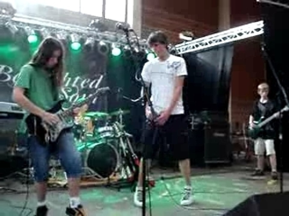 Nipples - Hysteria (Muse cover)