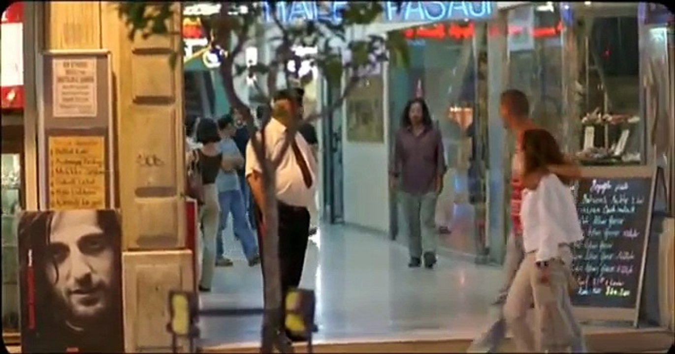 Gece 11:45 (Tek Parça İzle) Feridun Düzağaç, Yiğit Özşener, Yelda Reynaud