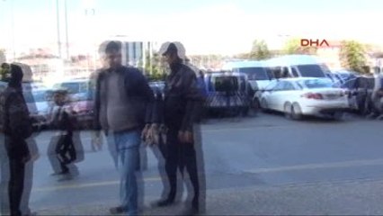 Adliye Önünde Avukatlara Müdahale