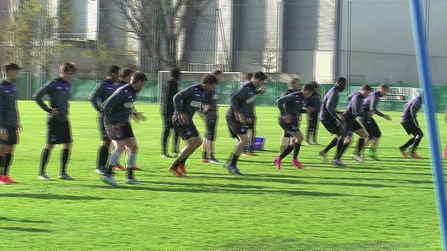 Entraînement physique pour les Violets!