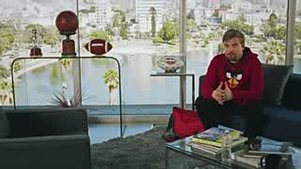 4. Angry Birds Fight! – Ian Ziering in Japan