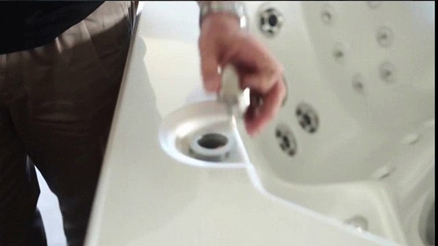 Enjoy everyday as a spa pools holiday at your home with spa pools