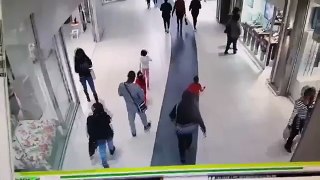 Man helped stop the thief