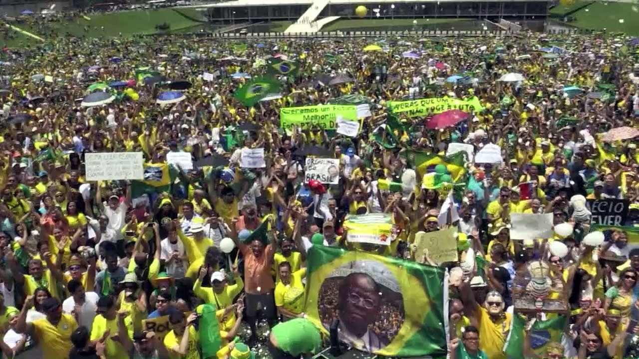 Regierung in Brasilien geplatzt - Rousseff vor dem Aus