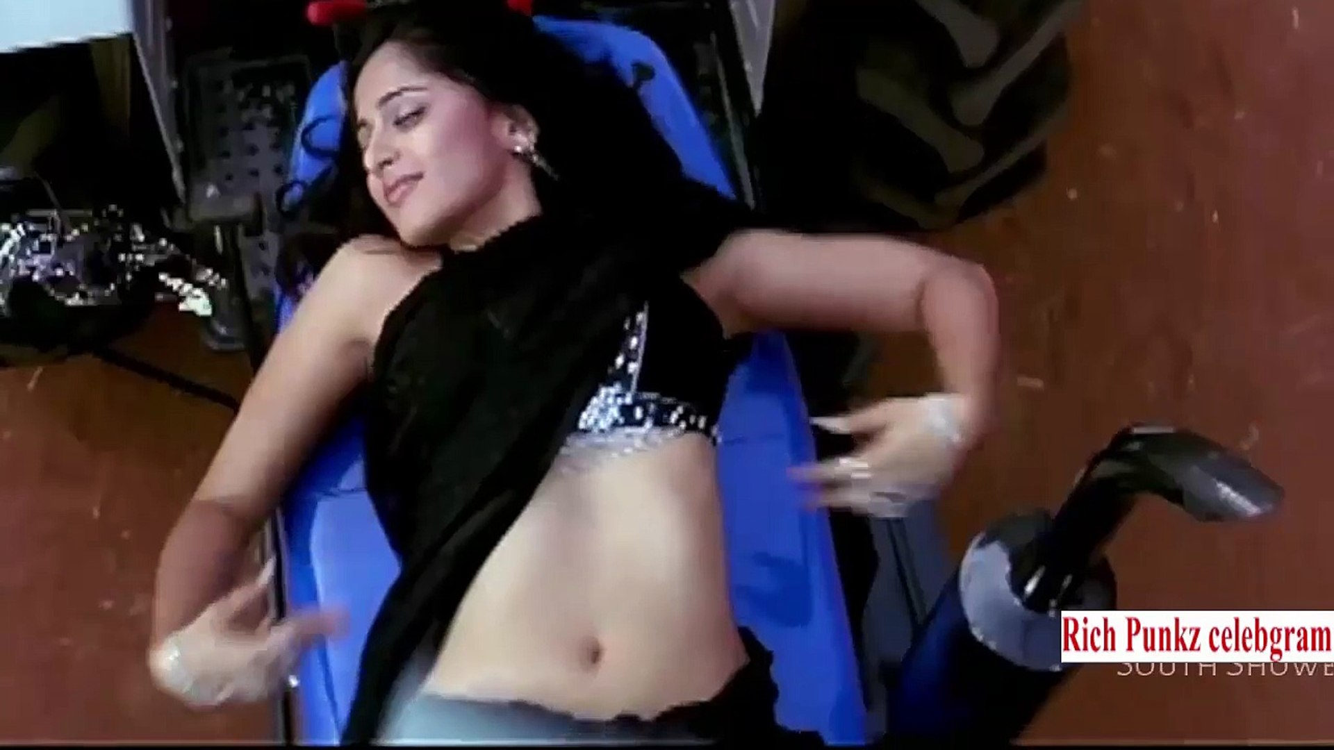 Hot anushka Anushka Shetty