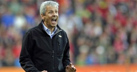 Galatasaray, Teknik Direktörlük için Lucien Favre ile Görüştü